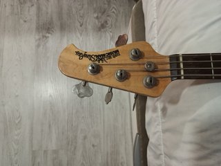 Bajo Musicman Stingray