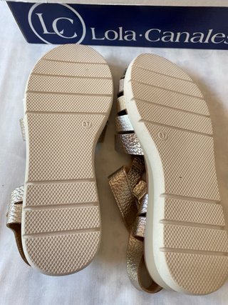 Sandalias Lola Canales Piel T37 Doradas/Plateadas