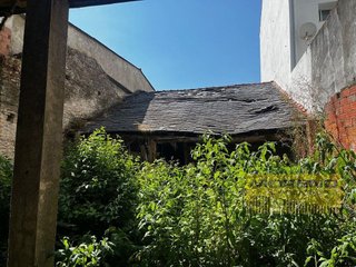 Chalet en venta en Sarria