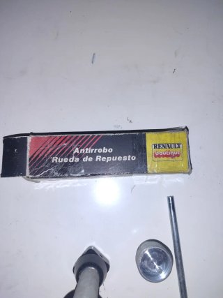 Antirrobo Rueda Repuesto Renault GT Turbo.11. Clio
