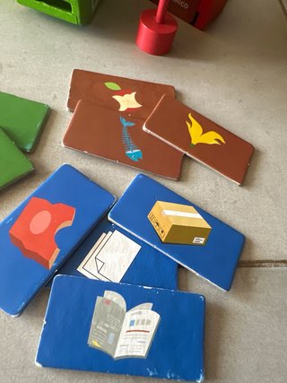 Estación de reciclaje madera infantil