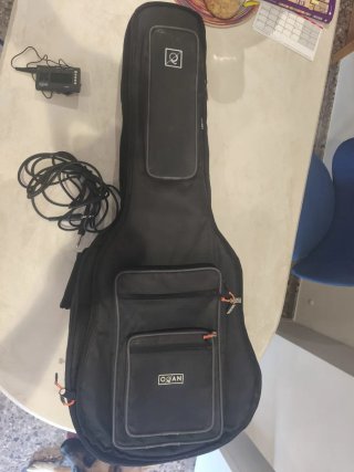 Kit Guitarra Eléctrica Negra + Amplificador+ Funda