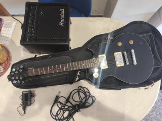 Kit Guitarra Eléctrica Negra + Amplificador+ Funda