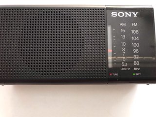 Radio Sony ICF-P36 AM/FM Negra