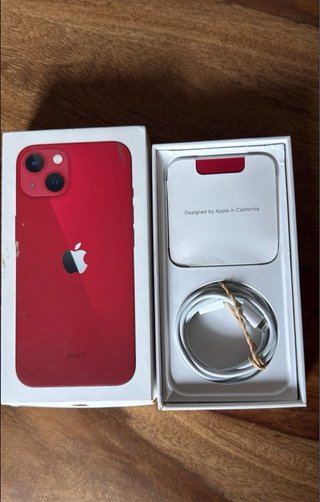 iPhone 13 Rosso 512GB con scatola un po rovinata