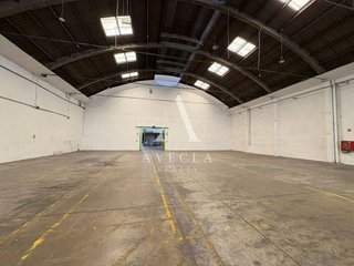 Nave industrial en alquiler en Almeda - El Corte Inglés en Cornellà de Llobregat