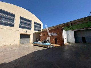Nave industrial en alquiler en Almeda - El Corte Inglés en Cornellà de Llobregat