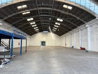 Nave industrial en alquiler en Almeda - El Corte Inglés en Cornellà de Llobregat