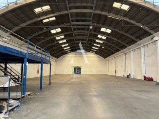 Nave industrial en alquiler en Almeda - El Corte Inglés en Cornellà de Llobregat