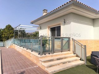 Chalet en alquiler en Sax