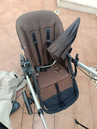 Passeggino con ombrellone