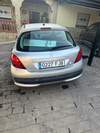 Peugeot 207 2006