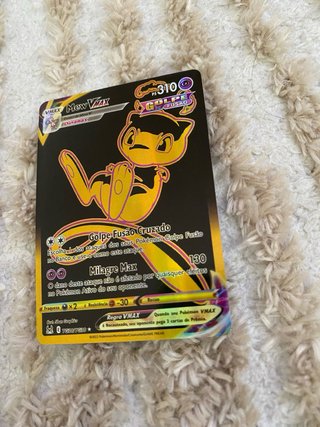 Carta Pokémon Mew VMAX Dourada