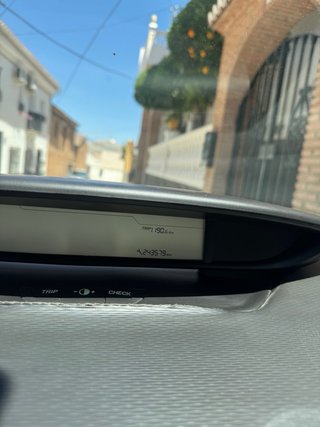Citroen C4 negro
