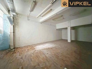 Local comercial en alquiler en Ensanche - Sar en Santiago de Compostela