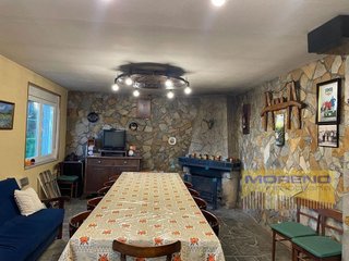 Chalet en venta en Sarria