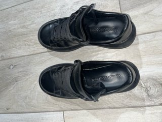 Alexander McQueen Pelle Uomo 40.5