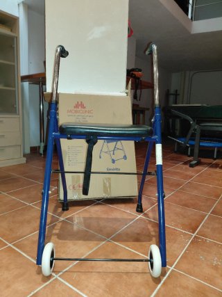 Andador Plegable con Asiento y Ruedas Azul
