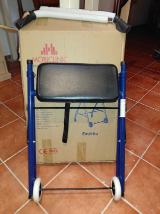 Andador Plegable con Asiento y Ruedas Azul