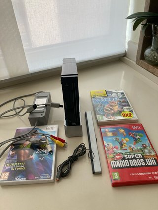 Nintendo Wii Nera + 3 Giochi