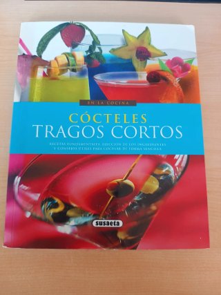 Cócteles, tragos cortos (En la cocina)