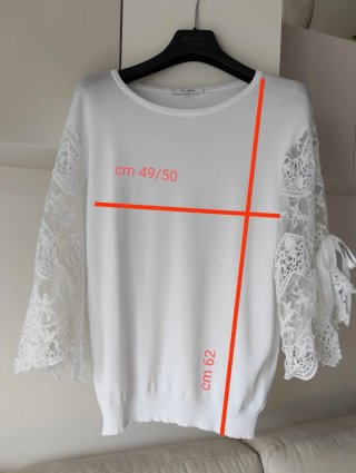 Blusa Eclipse bianca con maniche in pizzo