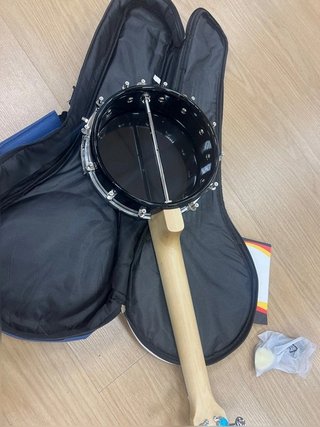 Concert Banjo Ukulele Manoa - Cuerpo abierto