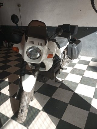 BMW K75 Touring Blanca