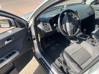 Volvo V50 2004