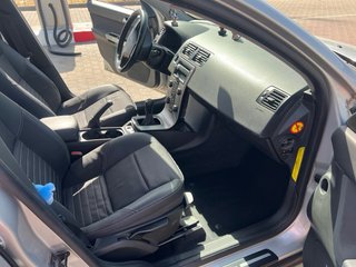 Volvo V50 2004