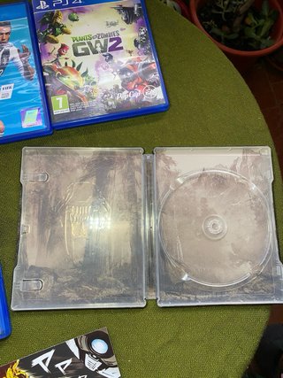 Lote Juegos PS4 + Steelbook Far Cry Primal