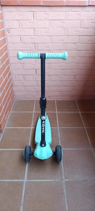 Patinete infantil 3 ruedas color turquesa