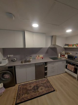 Muebles de cocina. Mamparas se Instala