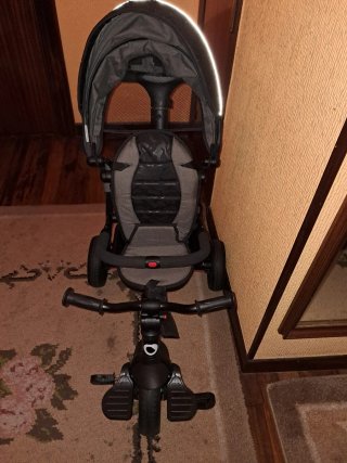 Triciclo para niños gris