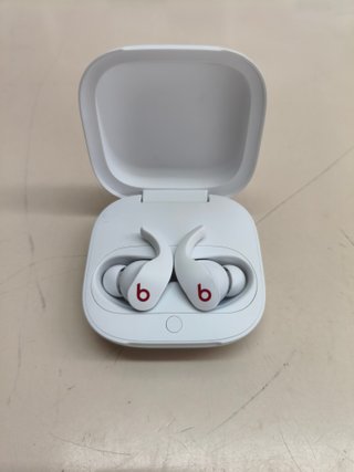 Beats Fit Pro auriculares inalámbricos con cancelación de ruido blancos