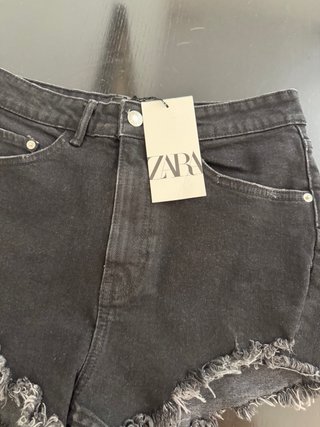 Shorts Zara neri strappati