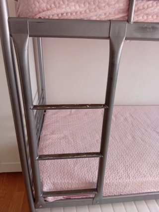 Litera Ikea 3 camas metálica gris