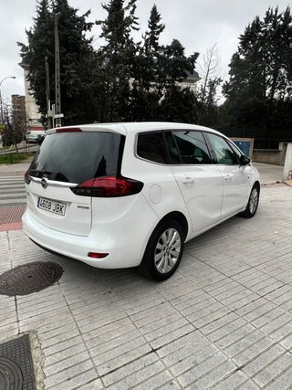 Opel Zafira Tourer 2016, etiqueta Eco, 7 plazas