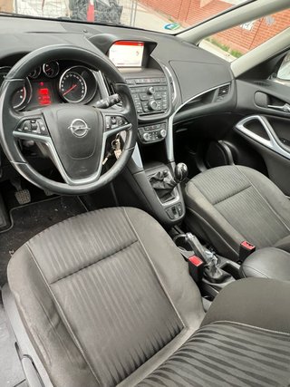 Opel Zafira Tourer 2016, etiqueta Eco, 7 plazas