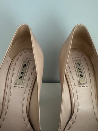 Scarpe Miu Miu Beige e Oro con Tacco