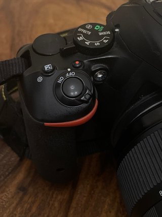 Cámara Nikon D5500 Reflex pantalla táctil abatible