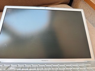 MacBook Pro 17 2007 A1229 Solo per Ricambi Non Funzionante