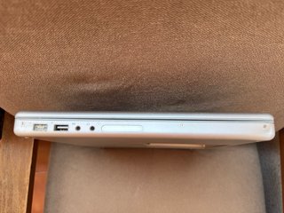 MacBook Pro 17 2007 A1229 Solo per Ricambi Non Funzionante