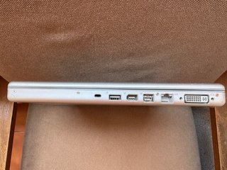 MacBook Pro 17 2007 A1229 Solo per Ricambi Non Funzionante