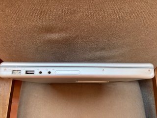 MacBook Pro 17 2007 A1229 Solo per Ricambi Non Funzionante