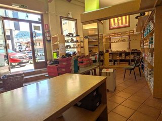 Local comercial en venta en Corrales de Buelna (Los)