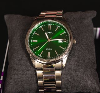 Reloj Casio Esfera Verde 38mm