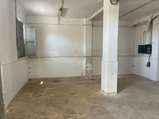 Local comercial en venta en Crevillent