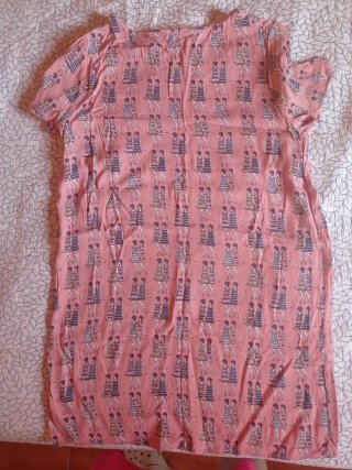 Vestido estampado de muñecas