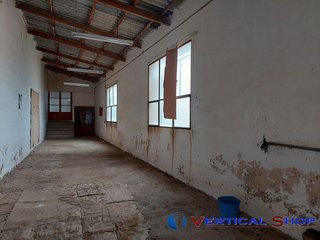 Nave industrial en venta en Caudete